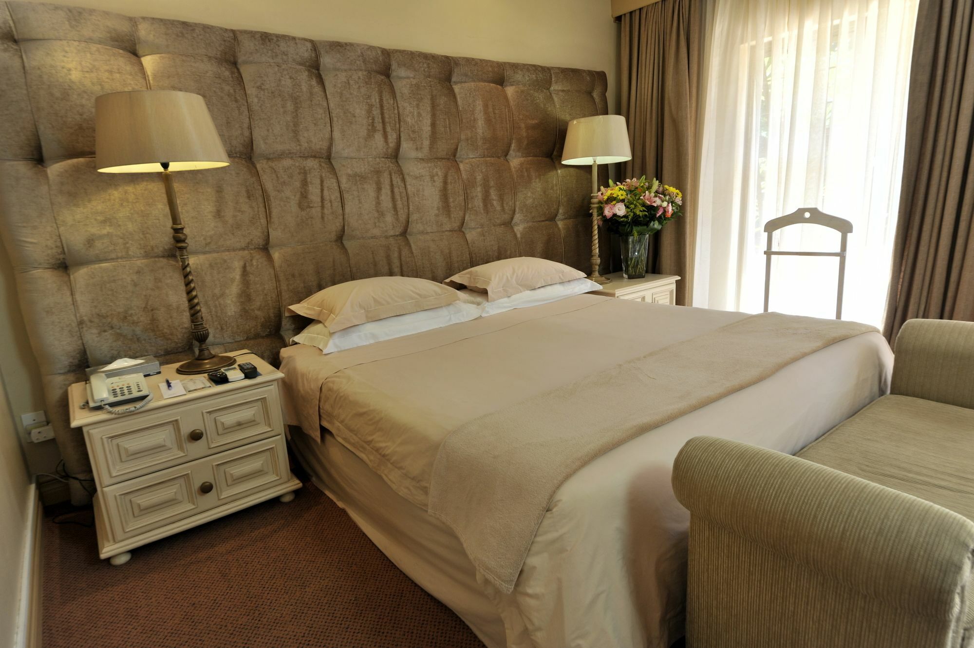 Hotel House Of Pharaohs And Conference Centre Johannesburg Exterior foto