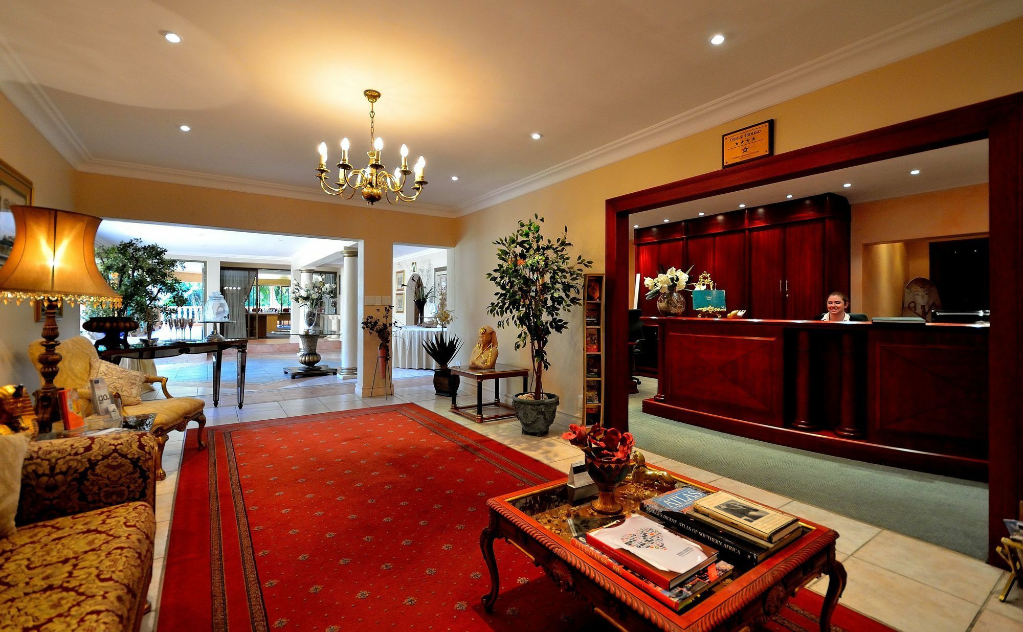 Hotel House Of Pharaohs And Conference Centre Johannesburg Exterior foto