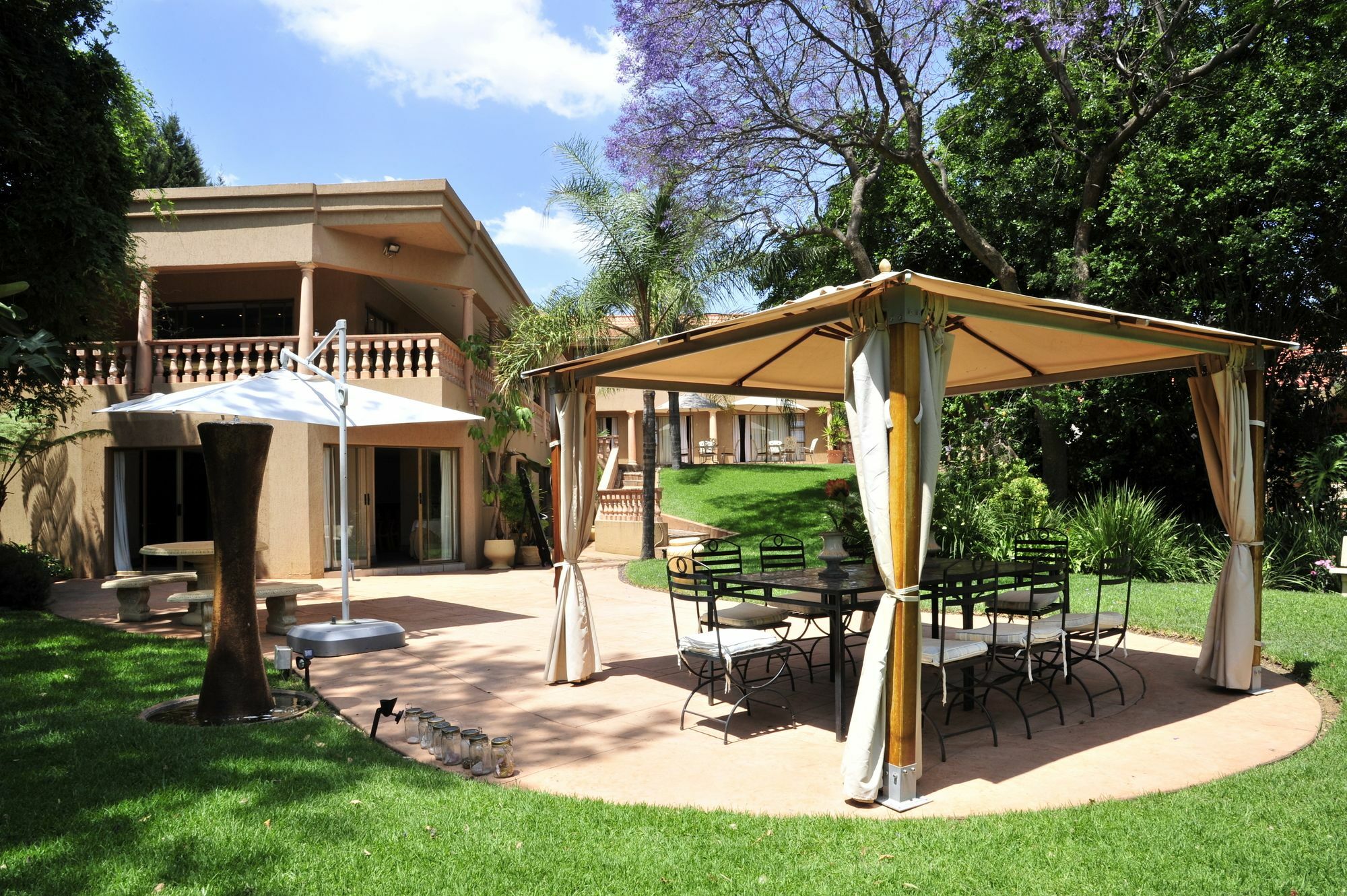 Hotel House Of Pharaohs And Conference Centre Johannesburg Exterior foto